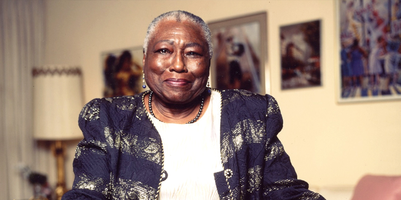 photo of esther rolle in her home