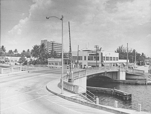 Looking southeast, Andrews Avenue Drawbridge, c. 1961.